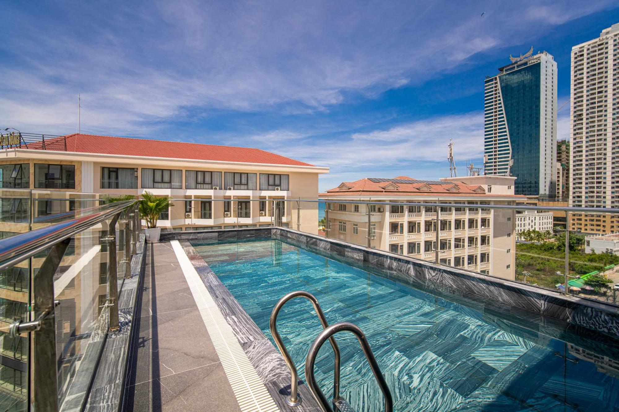 Sea Wind Hotel By Thg Đà Nẵng Extérieur photo
